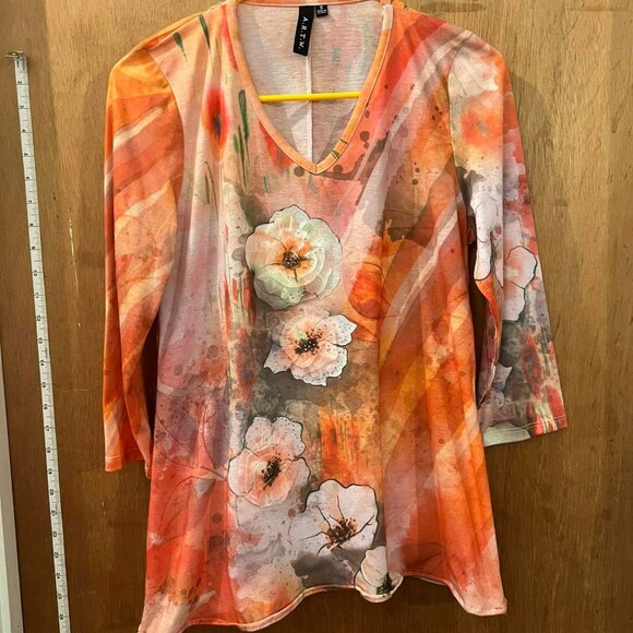 🐻Size S - A.R.T.W - Lovely Sunset Orange and Floral 3/4 Sleeve Pullover - Picture 1 of 6